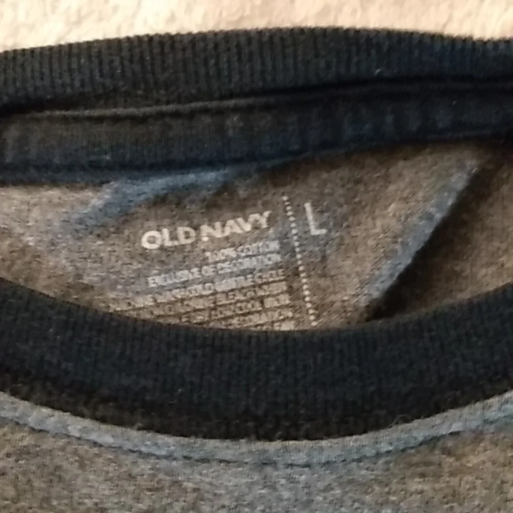 OLD NAVY YOUTH LG LONG SLEEVED
